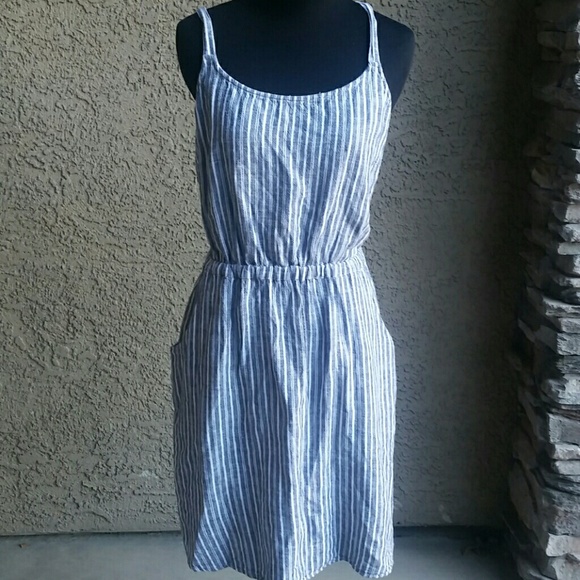 Old Navy Dresses & Skirts - Old Navy Linen Sun Dress Sz M